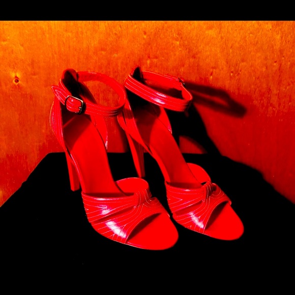 💕Authentic Balenciaga Pelle S Cuoio Sandals💕 - Picture 2 of 6